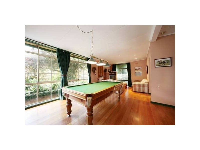 16 Kent Street, Knoxfield VIC 3180