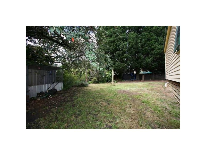 16 Kent Street, Knoxfield VIC 3180