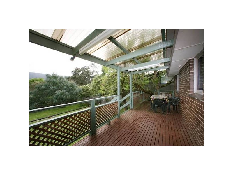 16 Waters Avenue, Ferntree Gully VIC 3156