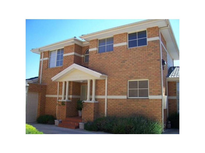 2/20 Jackie Close, Rowville VIC 3178