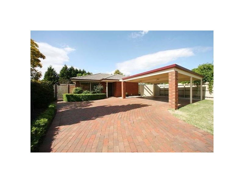 9 Lakesfield Drive, Lysterfield VIC 3156