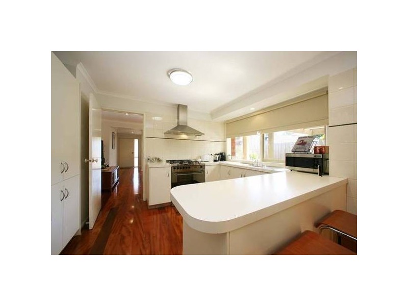 9 Lakesfield Drive, Lysterfield VIC 3156