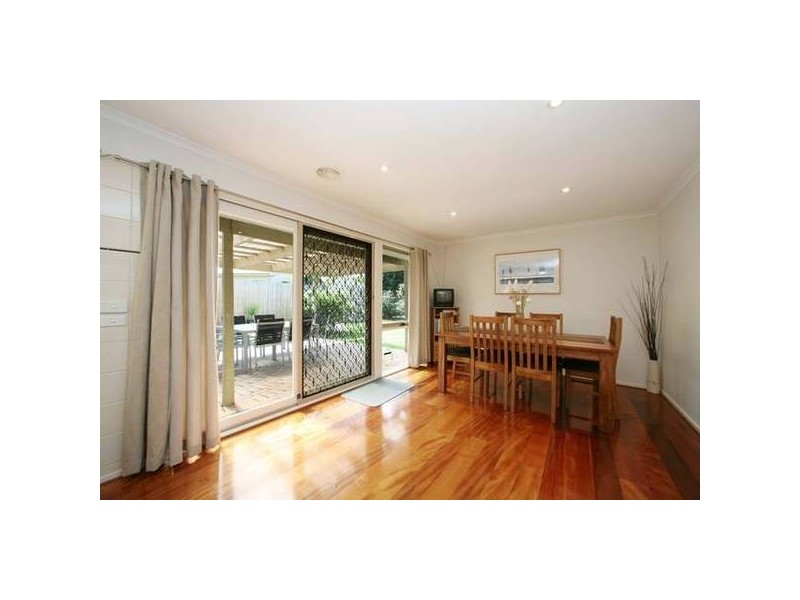 9 Lakesfield Drive, Lysterfield VIC 3156