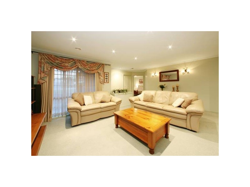 8 Damelio Court, Rowville VIC 3178