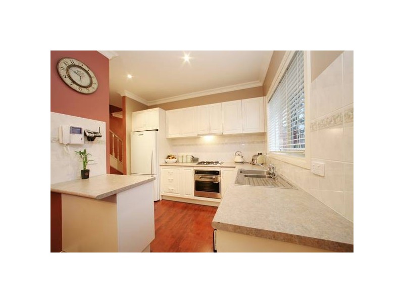 2/14 Yvette Drive, Rowville VIC 3178