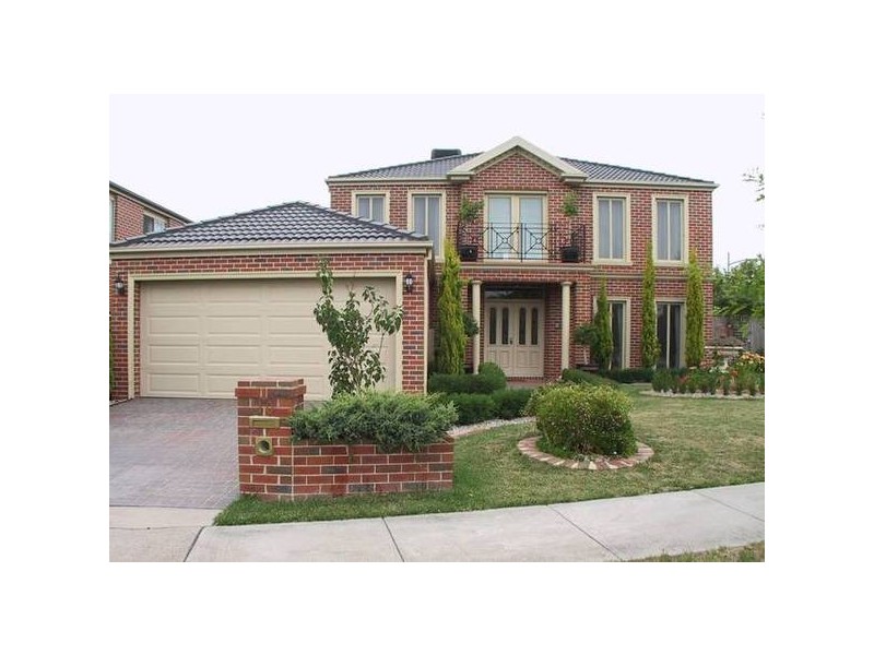 10 Sovereign Crest Boulevard, Rowville VIC 3178