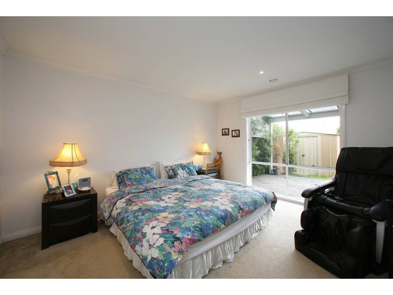 62 Sovereign Manors Crescent, Rowville VIC 3178