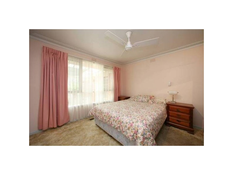 21 Glenfern Road, Ferntree Gully VIC 3156