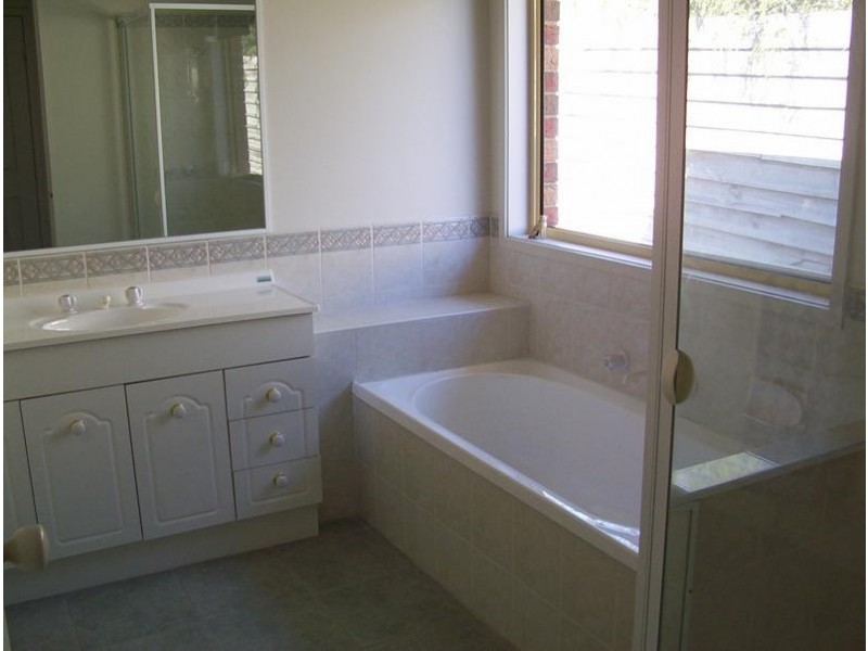 13 The Croft, Lysterfield VIC 3156