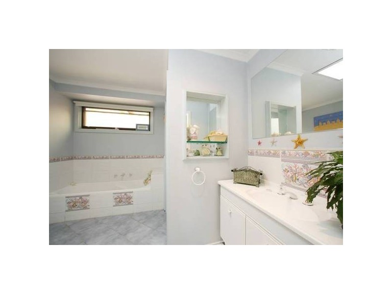 6 The Knoll, Ferntree Gully VIC 3156