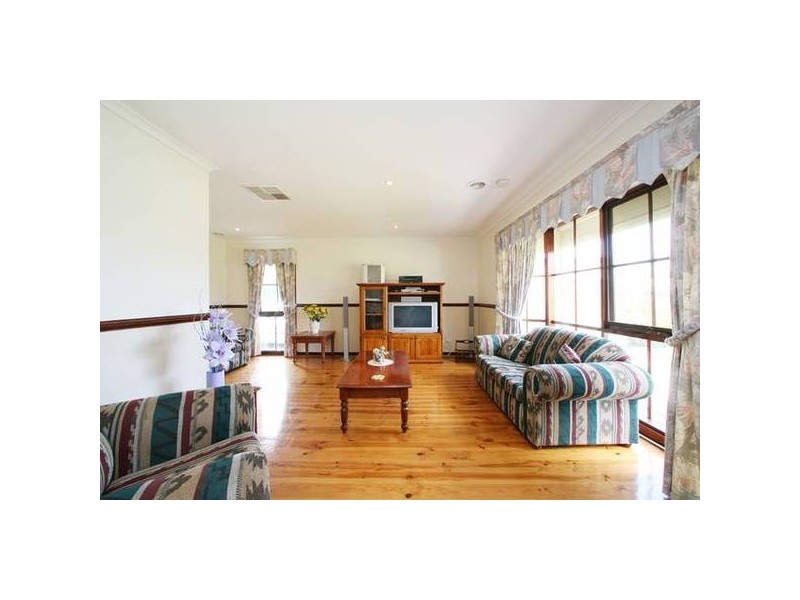 112 Lakesfield Drive, Lysterfield VIC 3156