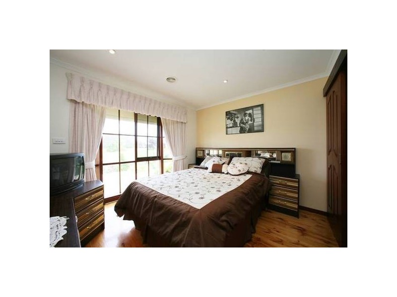 112 Lakesfield Drive, Lysterfield VIC 3156