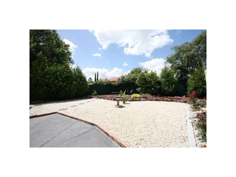 112 Lakesfield Drive, Lysterfield VIC 3156