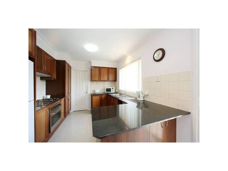 1/1 Lakeview Avenue, Rowville VIC 3178