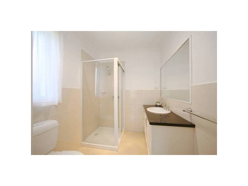 1/1 Lakeview Avenue, Rowville VIC 3178