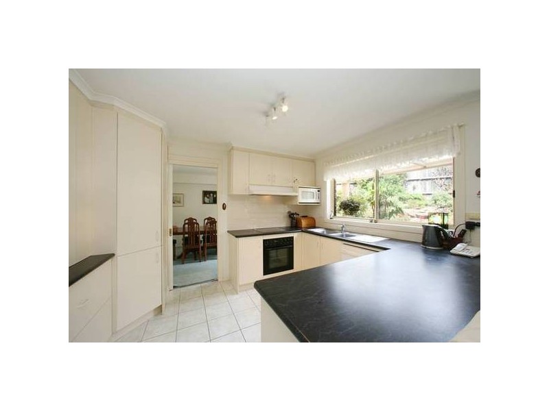 4 Jenna Court, Rowville VIC 3178