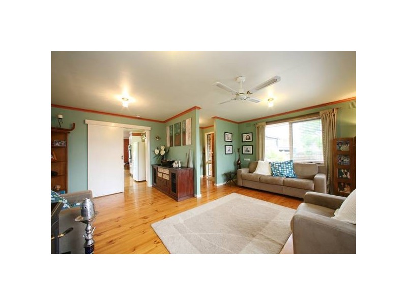 11 Natasha Court, Ferntree Gully VIC 3156