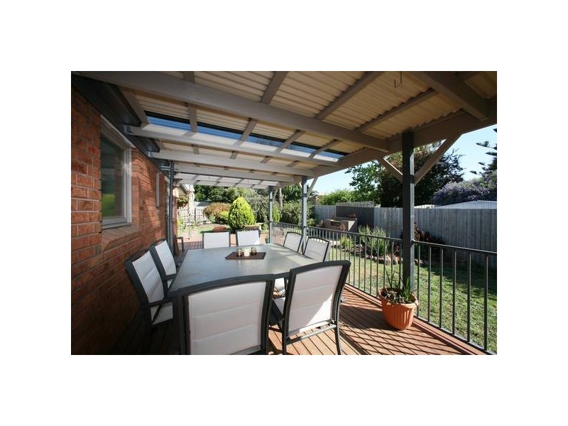 11 Natasha Court, Ferntree Gully VIC 3156