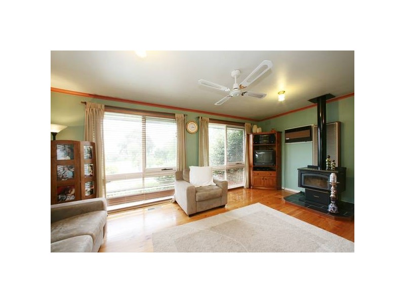 11 Natasha Court, Ferntree Gully VIC 3156