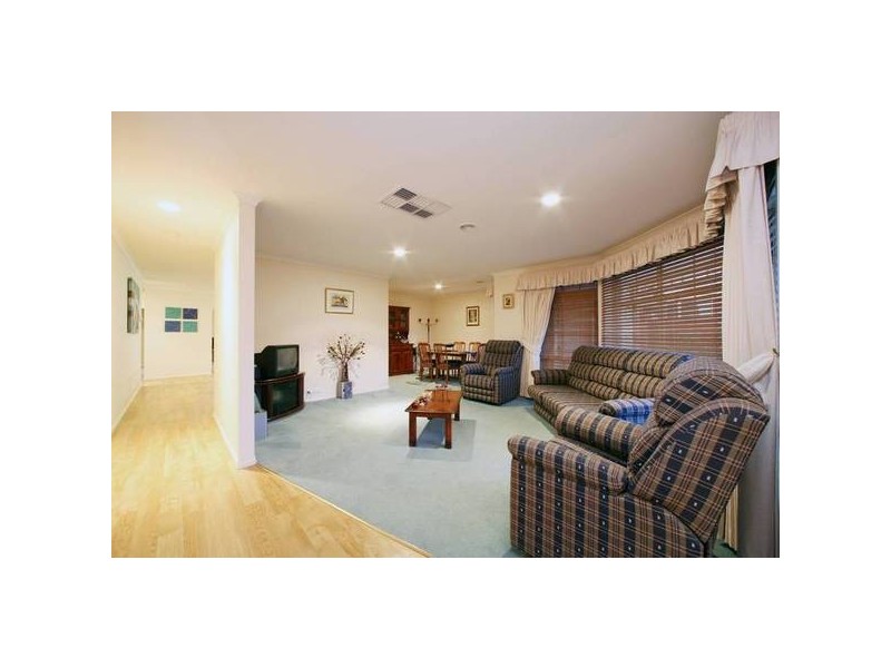 16 Sheridan Avenue, Rowville VIC 3178