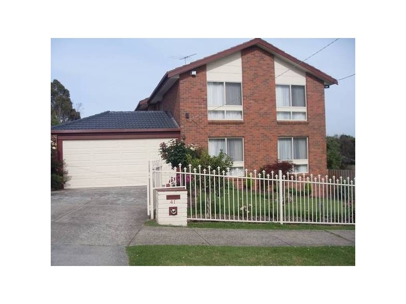 41 Mayfair Drive, Ferntree Gully VIC 3156