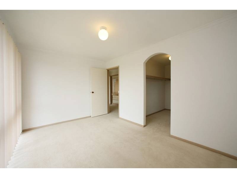 14 Davison Crescent, Ferntree Gully VIC 3156