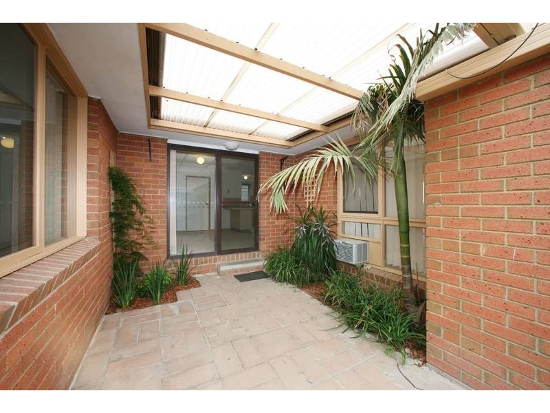 14 Davison Crescent, Ferntree Gully VIC 3156