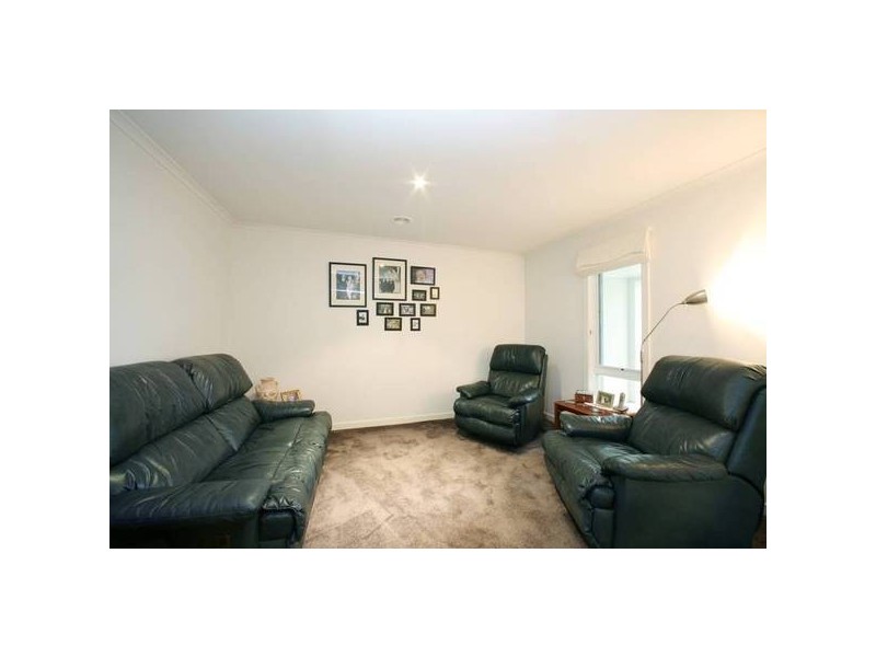 1 Sovereign Manors Crescent, Rowville VIC 3178