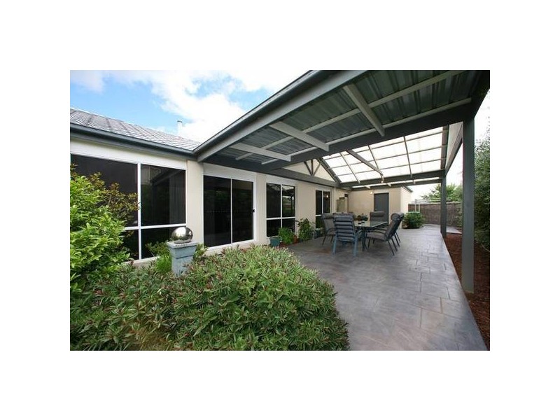 1 Sovereign Manors Crescent, Rowville VIC 3178