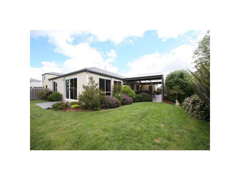 1 Sovereign Manors Crescent, Rowville VIC 3178