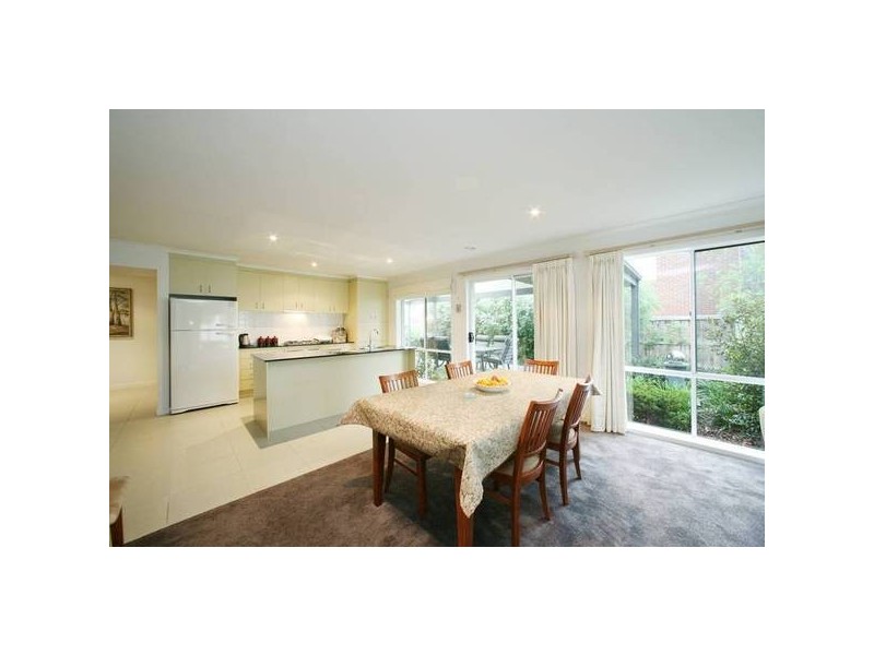 1 Sovereign Manors Crescent, Rowville VIC 3178