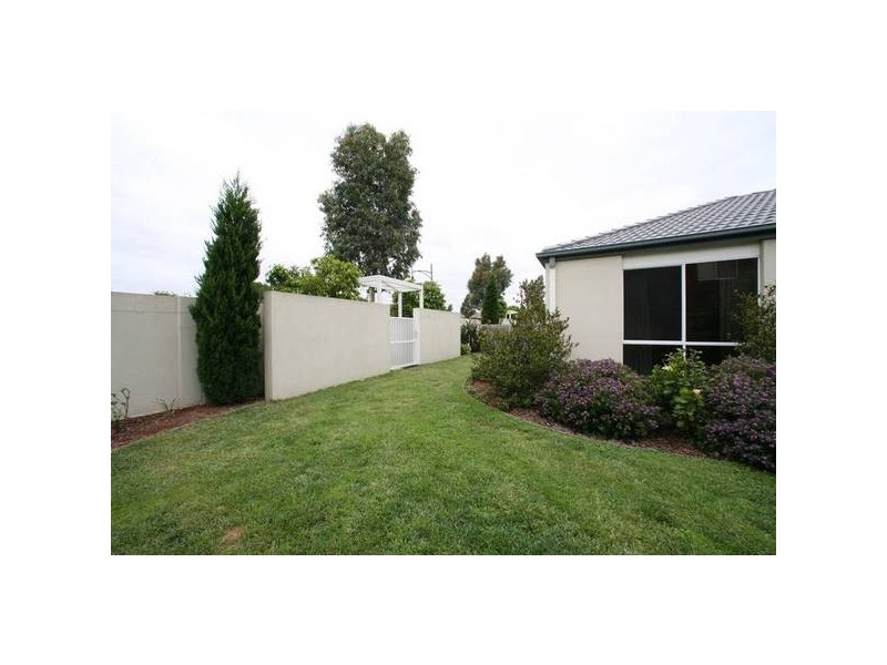 1 Sovereign Manors Crescent, Rowville VIC 3178