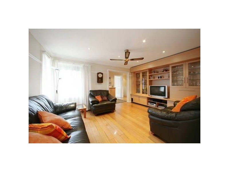 30 Rosehill Street, Scoresby VIC 3179