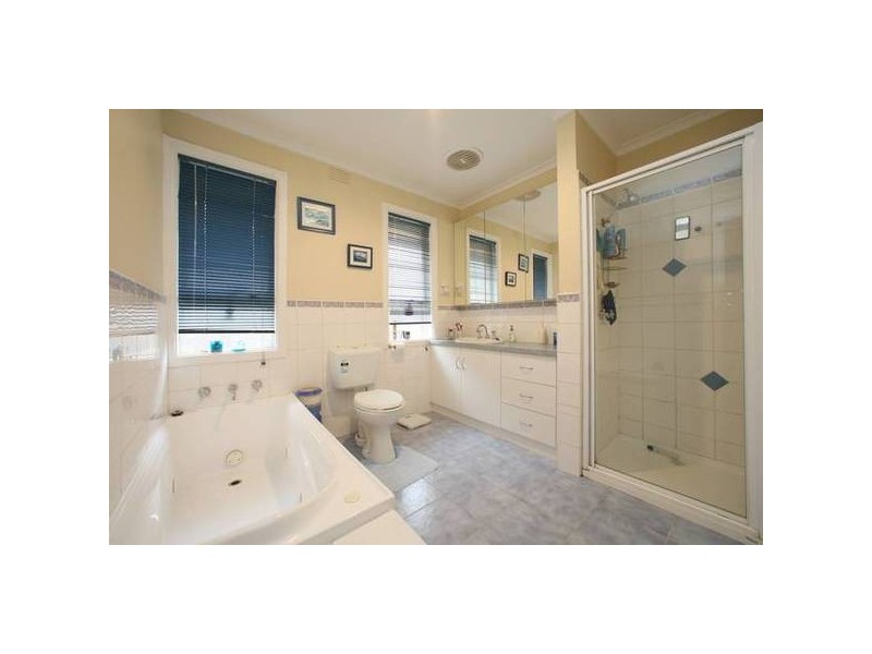 30 Rosehill Street, Scoresby VIC 3179