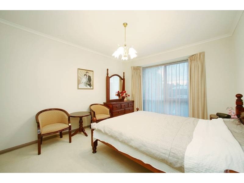 27 Laanecoorie Drive, Lysterfield VIC 3156