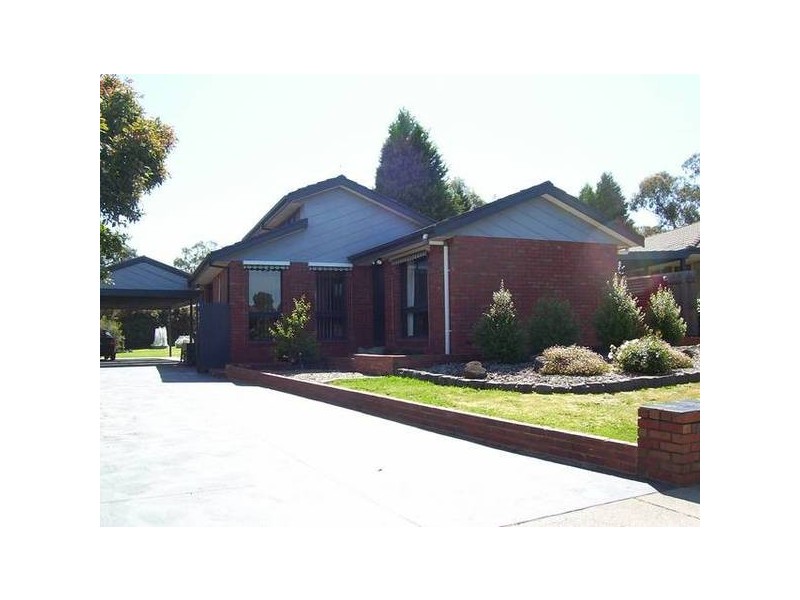 4 Prior Court, Rowville VIC 3178