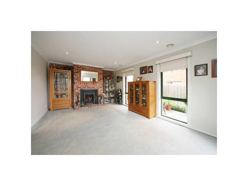 2 Emerson Place, Rowville VIC 3178