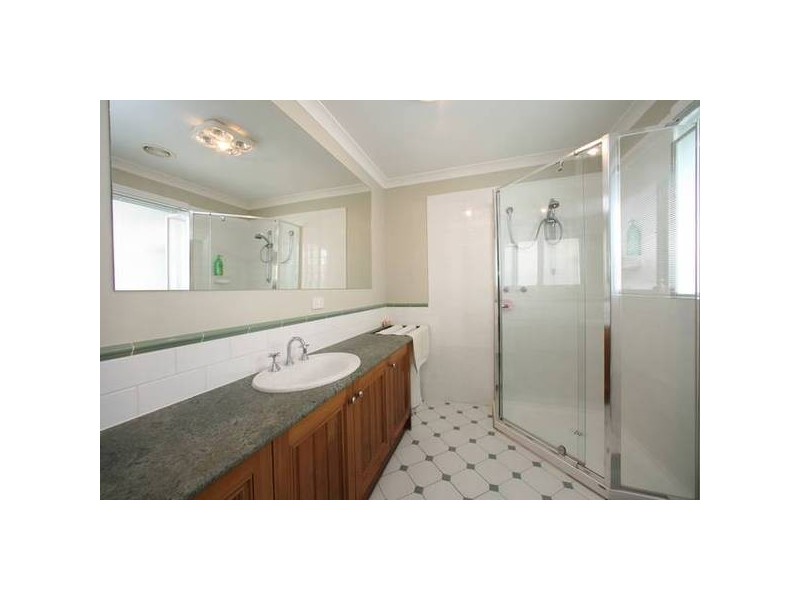 2 Emerson Place, Rowville VIC 3178