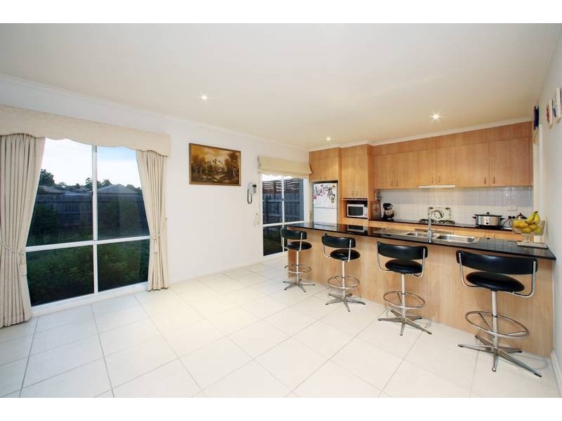 50 Sovereign Manors Crescent, Rowville VIC 3178