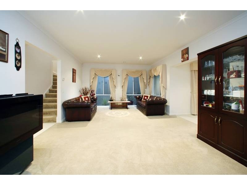50 Sovereign Manors Crescent, Rowville VIC 3178