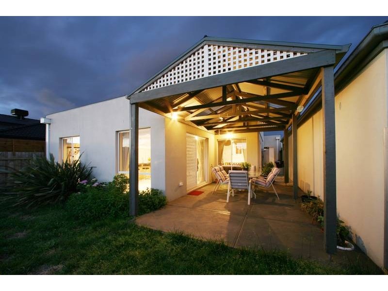 50 Sovereign Manors Crescent, Rowville VIC 3178