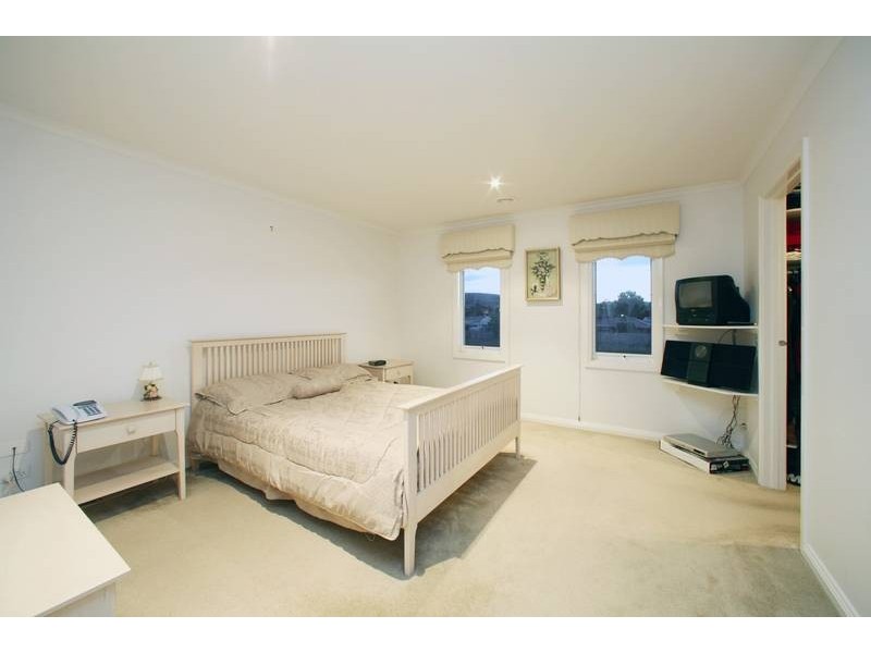 50 Sovereign Manors Crescent, Rowville VIC 3178