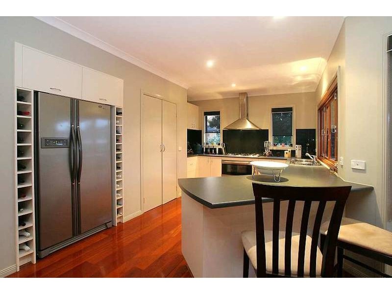 41 Heany Park Drive, Rowville VIC 3178