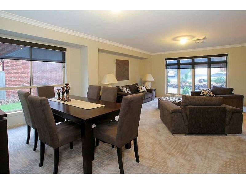 41 Heany Park Drive, Rowville VIC 3178