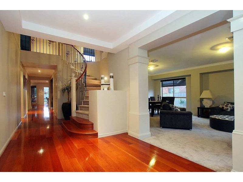 41 Heany Park Drive, Rowville VIC 3178