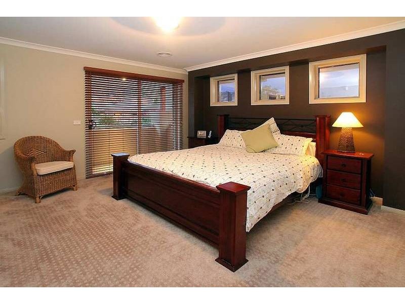 41 Heany Park Drive, Rowville VIC 3178