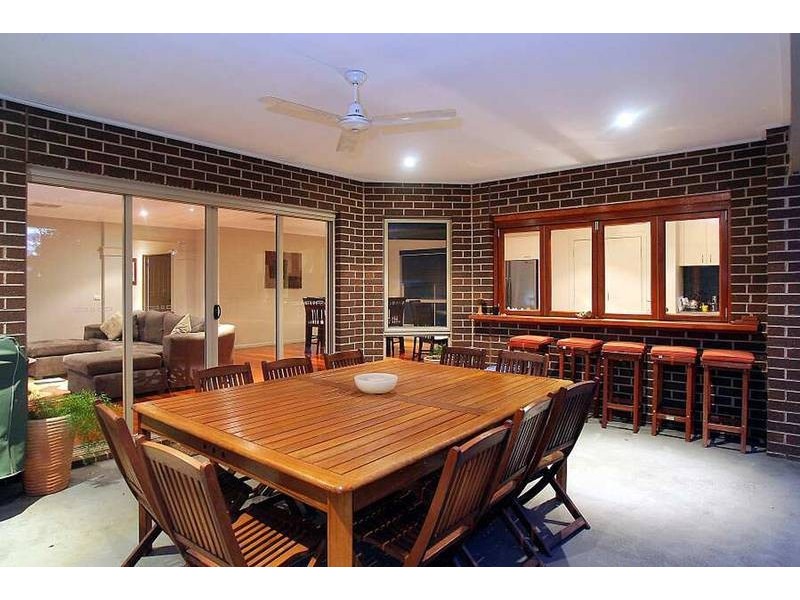 41 Heany Park Drive, Rowville VIC 3178