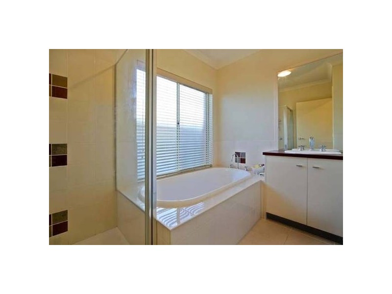 14 Monbulk Crescent, Rowville VIC 3178