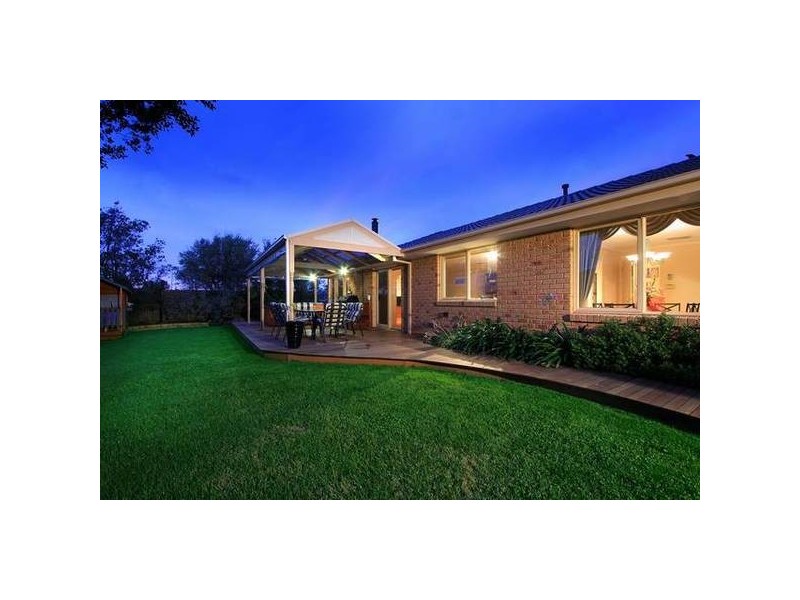 3 Moama Place, Rowville VIC 3178