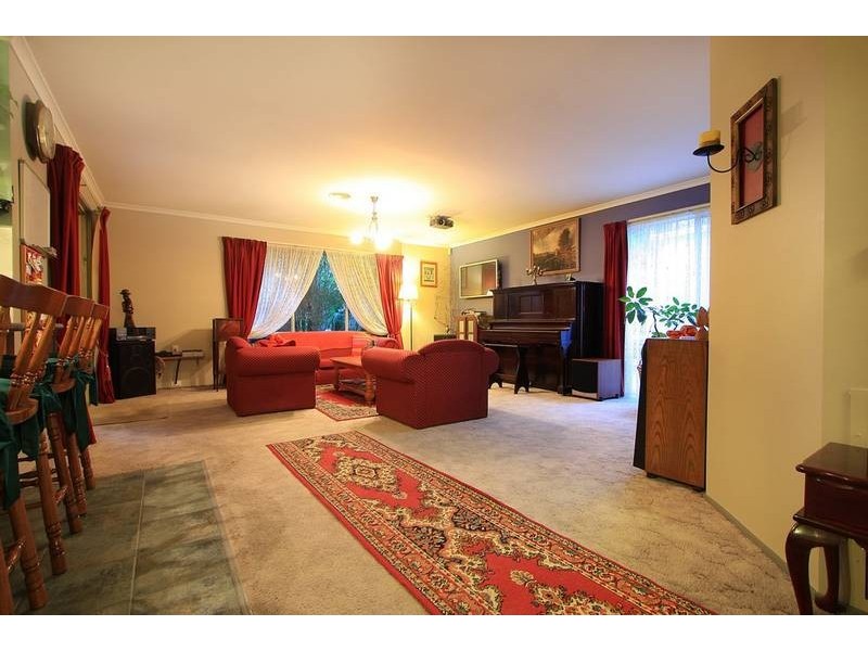 36 Castricum Place, Ferntree Gully VIC 3156